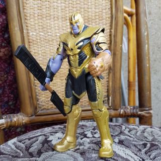 Mô hình đồ chơi Avengers – Thanos