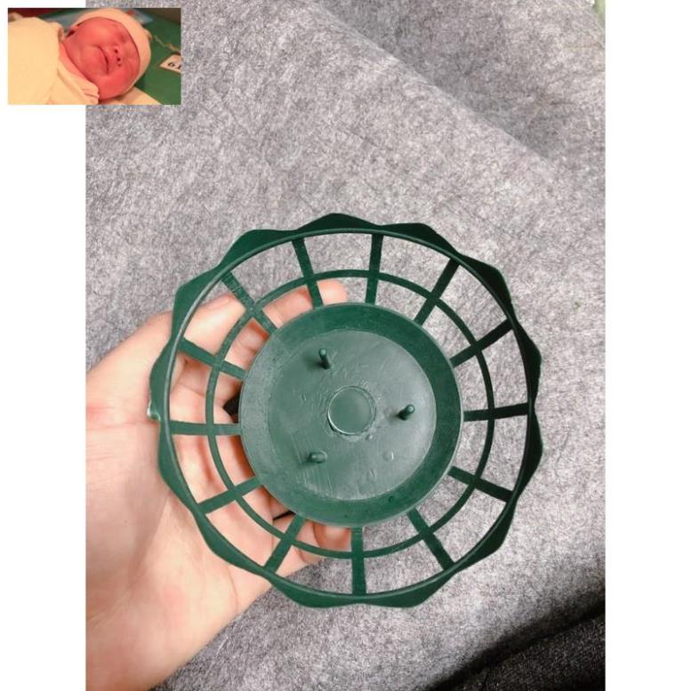 Giỏ nhựa cắm hoa để bàn cô dâu,bàn tiệc siêu đẹp