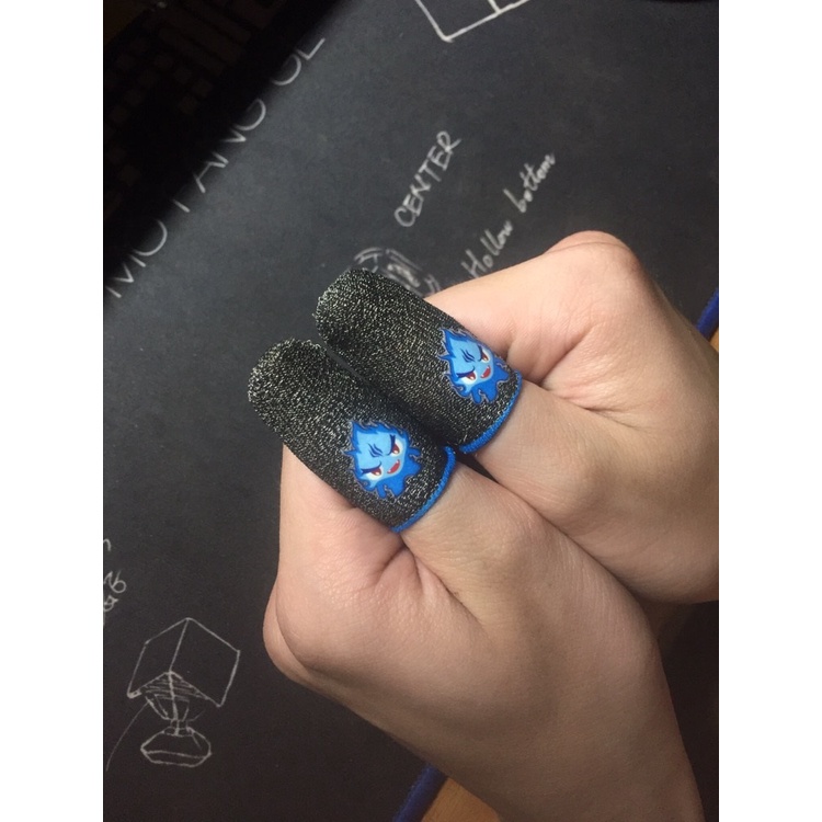 Găng tay chơi game Ghost xanh cảm ứng Tặng (2 cái) bao tay chơi game sẵn hàng Hà Nội