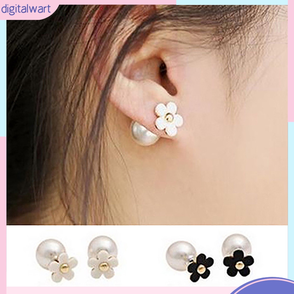 Đôi bông tai mặt hoa đính ngọc trai nhân tạo thời trang