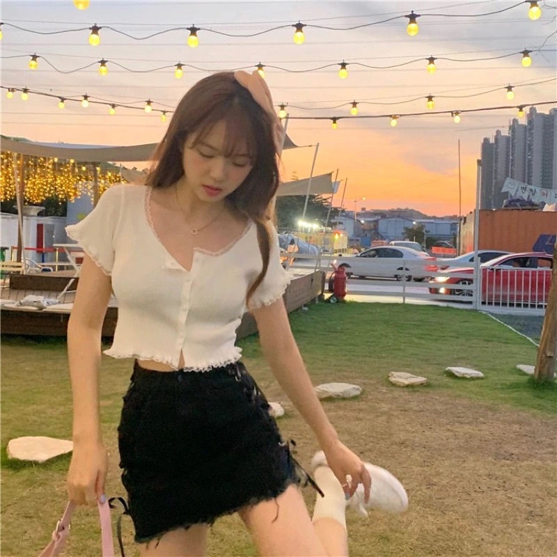 áo thun nữ croptop tay ngắn cổ tròn bánh bèo cực xinh