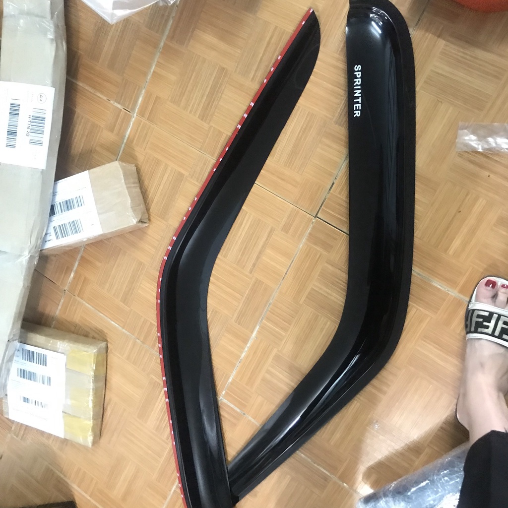 Bộ 2 vè che mưa xe MERCEDES SPRINTER 2006- 2019 nhựa đen