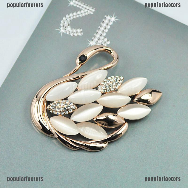 Ghim Cài Áo Hình Thiên Nga Đính Đá Sang Trọng