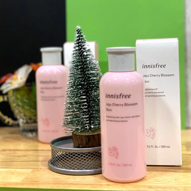 Toner Innisfree 𝐉𝐞𝐣𝐮 𝐂𝐡𝐞𝐫𝐫𝐲 𝐁𝐥𝐨𝐬𝐬𝐨𝐦 𝐒𝐤𝐢𝐧 (chính hãng, date mới)