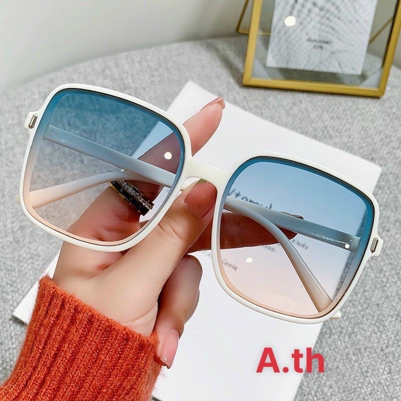 Kính mát nữ nhiều màu sang chảnh, Kính râm nữ gọng to KM1349 - NhiNhi Shop