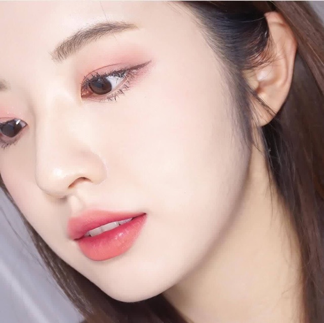 Son thỏi 6 lớp màu Laneige Two Tone Matte Lip Bar