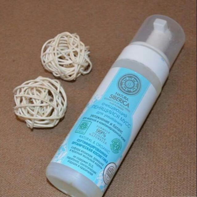 Sữa rửa mặt tạo bọt NATURA SIBERICA cho da dầu và da hỗn hợp | BigBuy360 - bigbuy360.vn