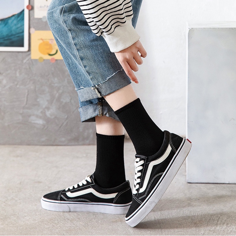 Tất cổ cao màu trơn bằng vải co giãn phong cách thể thao hợp thời trang cho nam nữ TC01