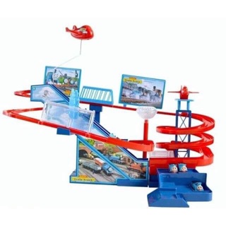 Hộp đồ chơi đường ray xe lửa THOMAS 333-79