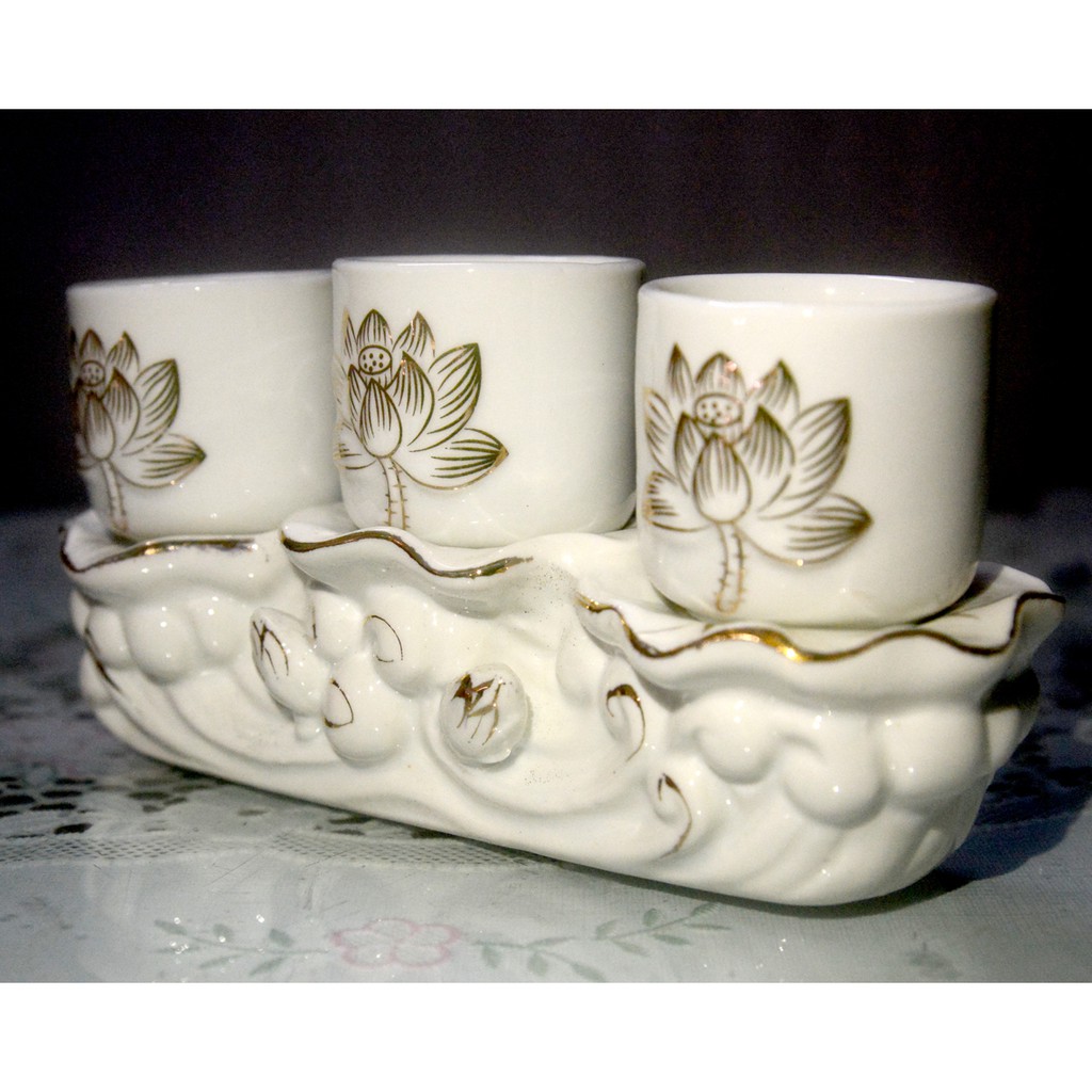 Án ba- Bộ ba ly nước thờ cúng hoa Sen Trắng