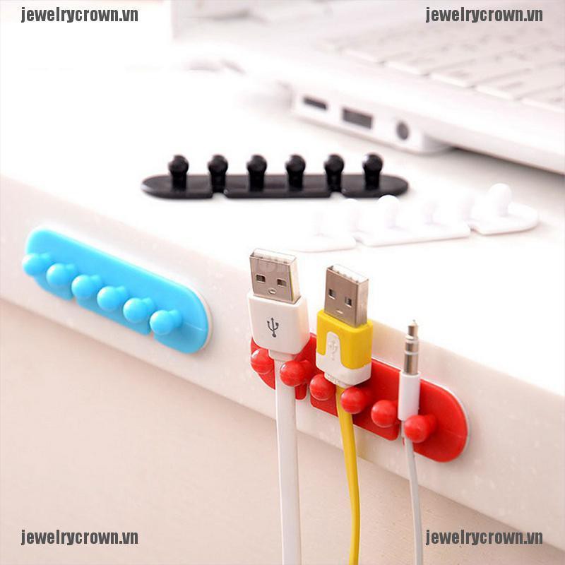 [Crown]2pcs Wall Adhesive Power Plug Holder key Hanger Hook electric wire Receiving Fixed Line Card [VN]