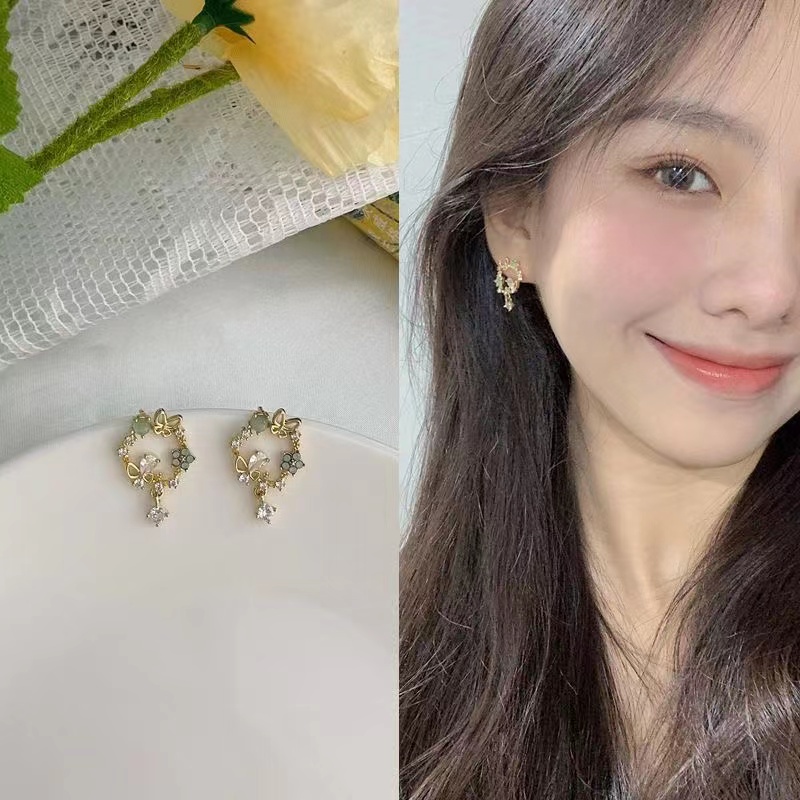 Bông Tai Bạc s925 Hình Tròn Họa Tiết Hoa Bướm Phong Cách Hàn Quốc Mới Cao Cấp Dễ Phối Đồ