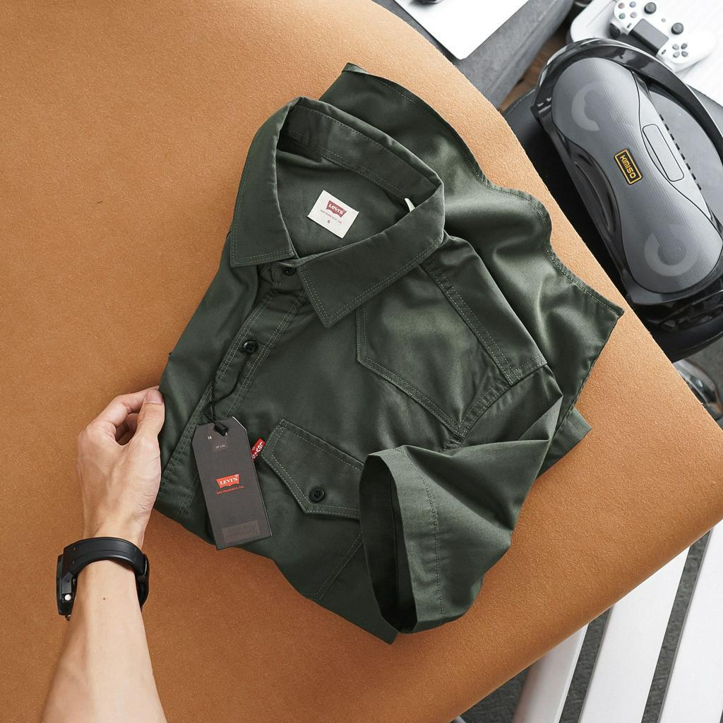 Áo sơ mi tay ngắn L.V, sơ mi nam dài ngắn chất vải mềm mịn sang trọng thanh lịch màu xanh rêu, đen - Basichouse