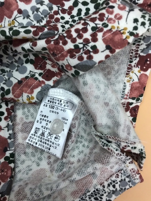 Áo váy bé gái xuất Hàn