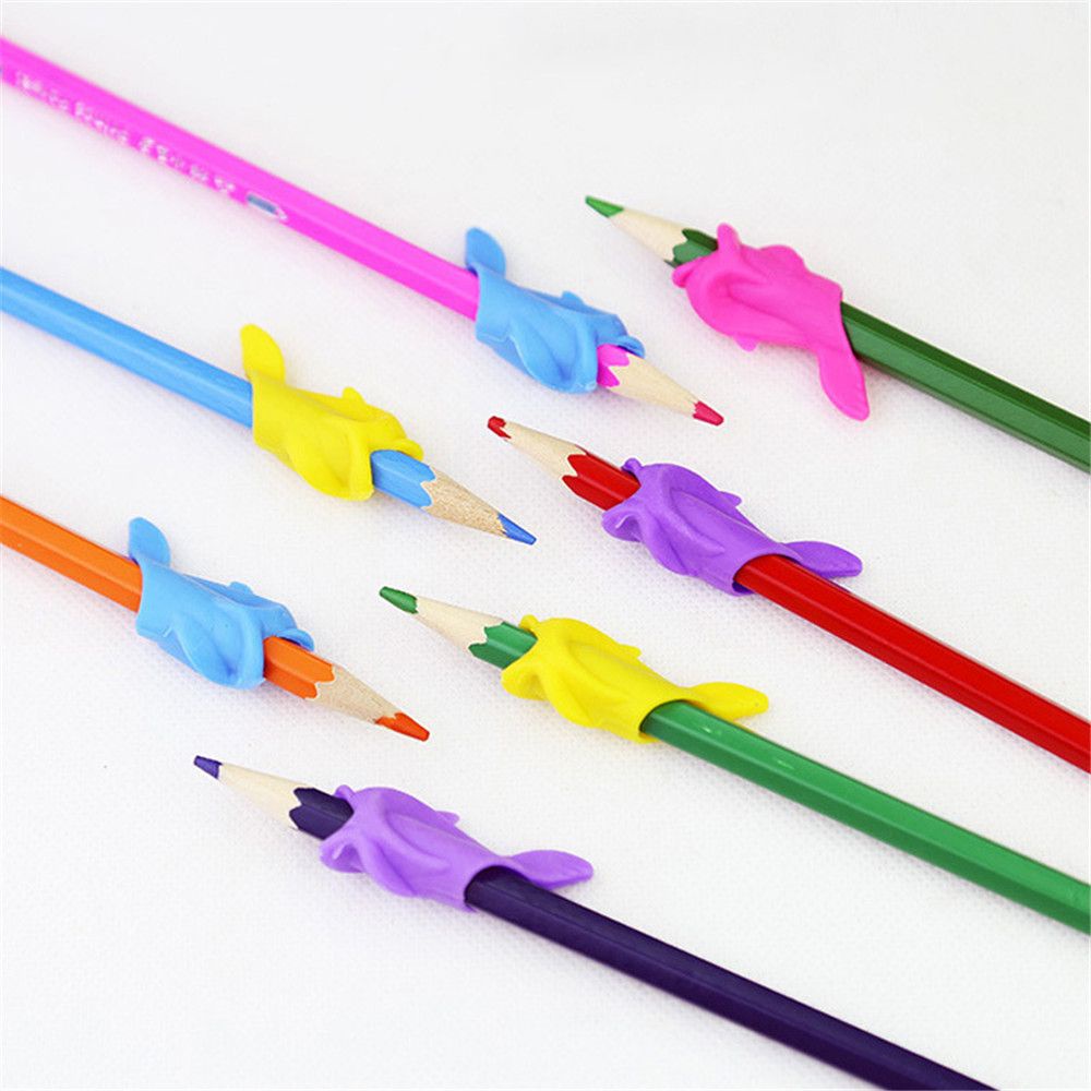 Dụng Cụ Kẹp Cố Định Cầm Bút Chì Bằng Silicone Hình Cá Chuyên Nghiệp
