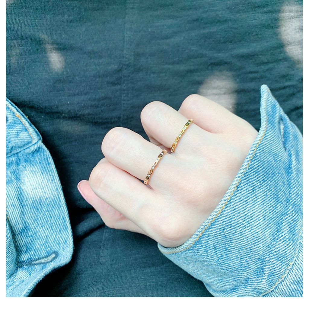 Nhẫn tiitan hình số 8 đính đá J2-205 - CAM KẾT KHÔNG GỈ, KHÔNG BAY MÀU - BẢO HÀNH 12 THÁNG