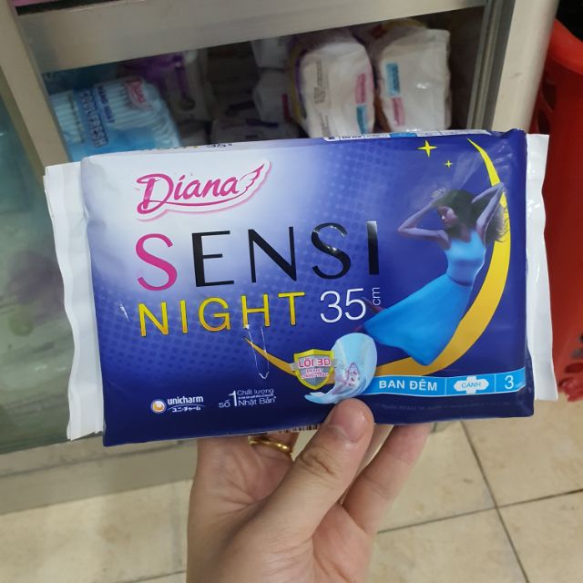 Băng vệ sinh Diana sensi đêm 35cm