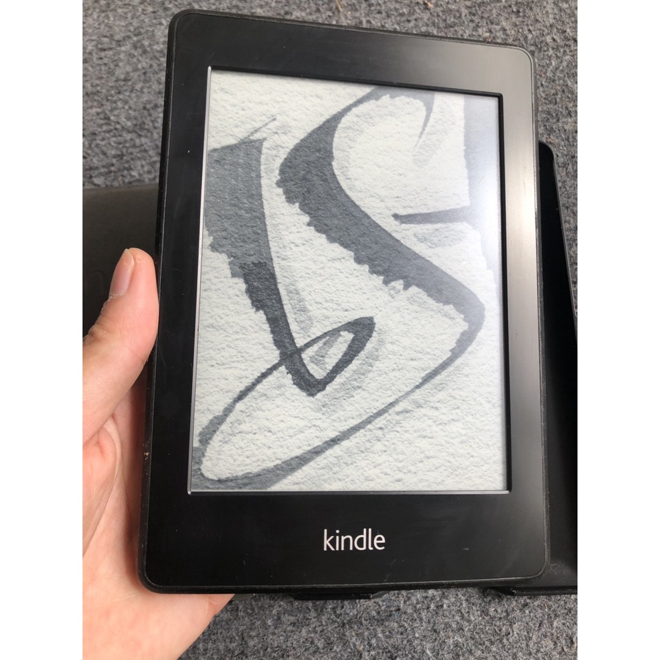 Máy đọc sách kindle pape white 1