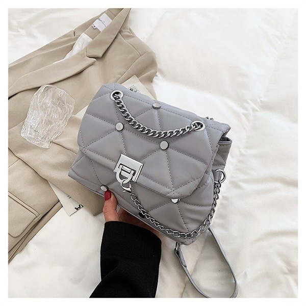 MUSHROOM LEE - Túi Satchel Đinh Tán