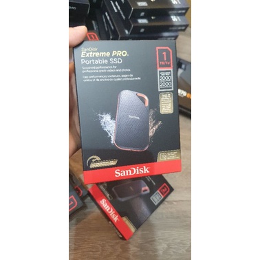 Ổ cứng di động External SSD Sandisk Extreme Pro E81 1TB USB 3.2 Gen2 x2 SDSSDE81-1T00-G25 - Bảo hành 36 tháng