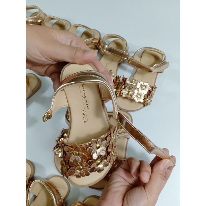 Lỗi nhẹ - SALE SỐC- Sandal Bé Gái Emilee Xuất dư xịn- Mầu trắng và vàng- Size 25,26, Changin shop