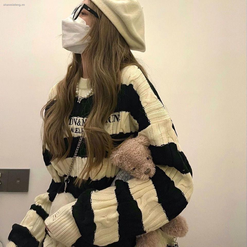 Áo len nữ dài tay cổ tròn sọc ngang thời trang Hàn Quốc