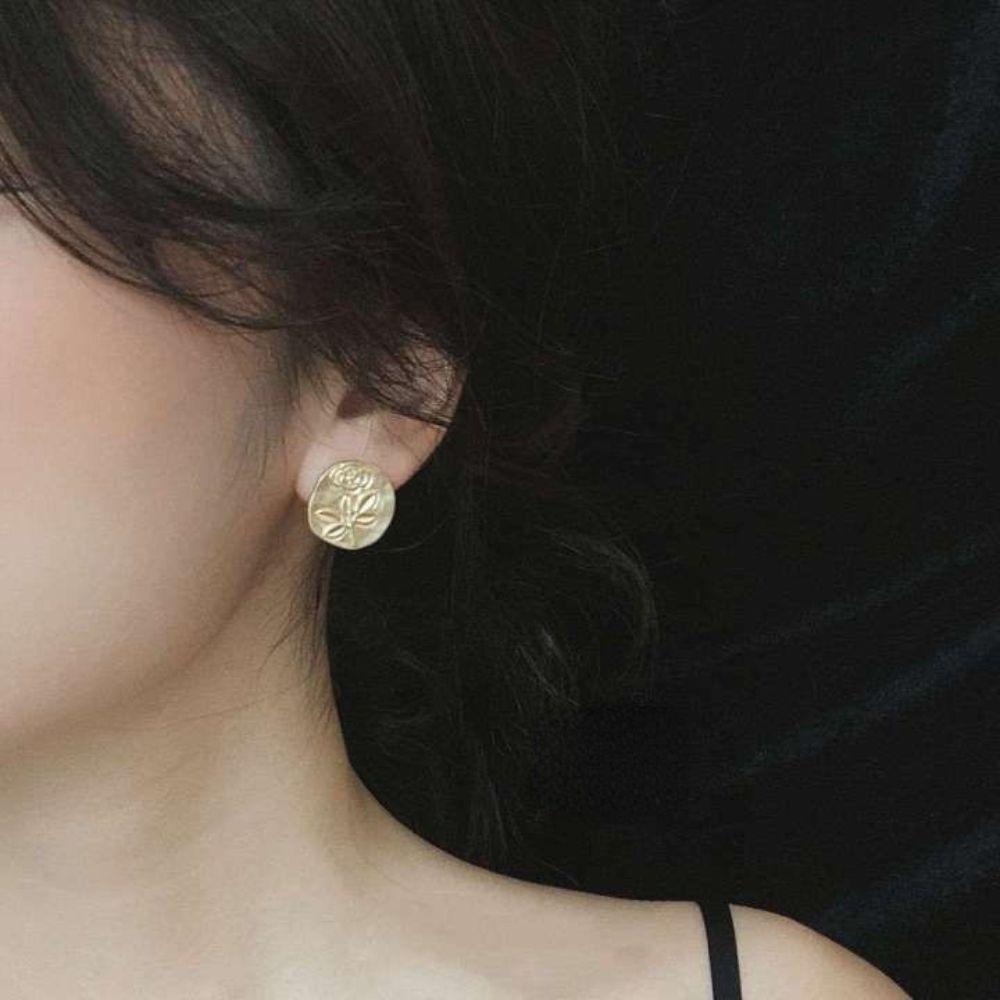 Khuyên Tai Bất Đối Xứng Sang Trọng Phong Cách Hàn Quốc
