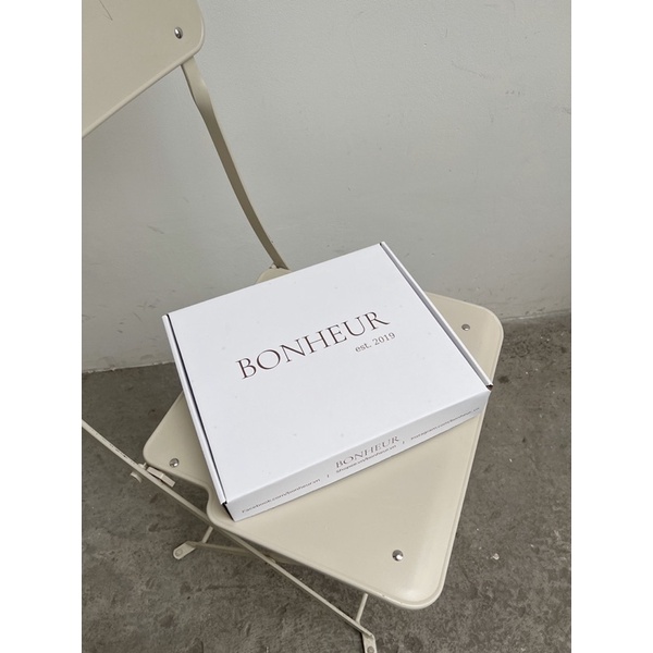 Hộp giấy Bonheur gói quà