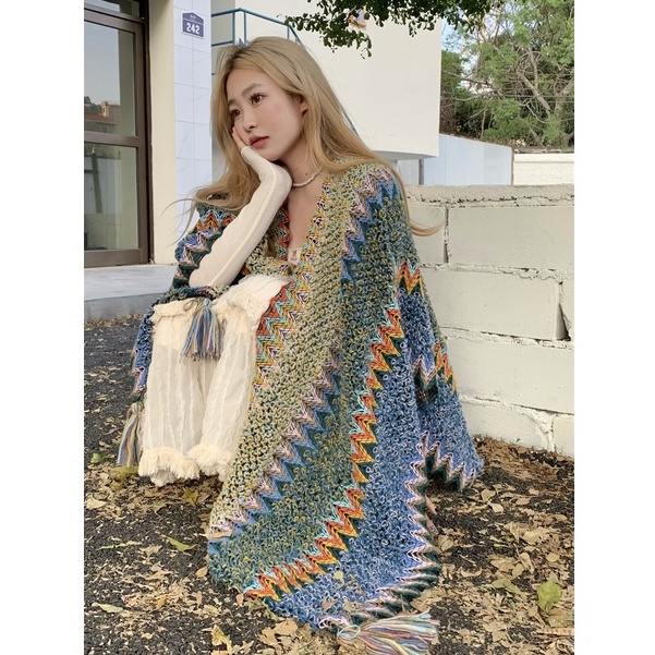 Chăn Giữ Ấm Thời Trang Dân Tộc Cho Nữ