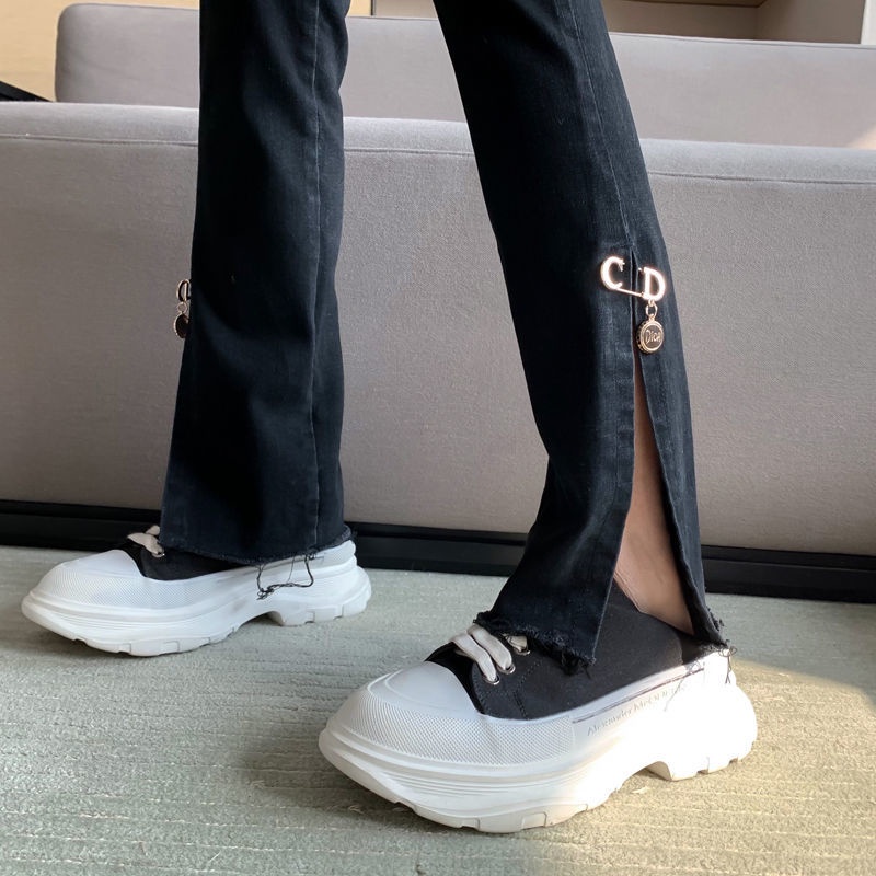 Quần jean xẻ ống cho mùa xuân phụ nữ 2022 mới có trang sức kim loại eo cao thời trang