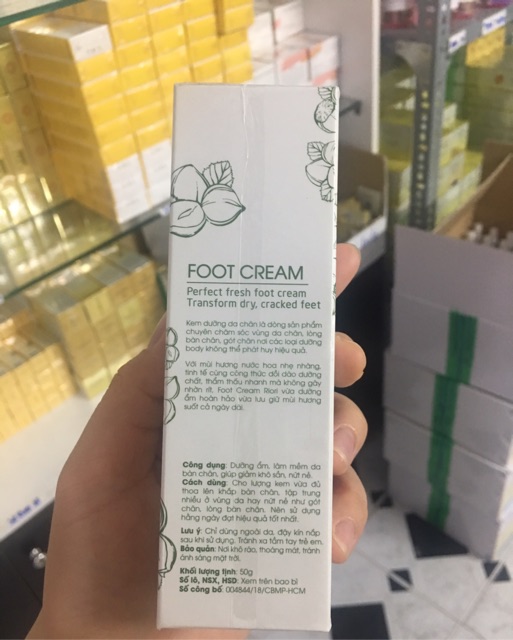 Kem dưỡng da chân Riori Hana Foot Cream