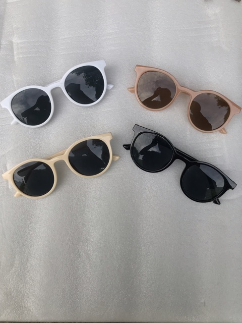 Kính râm đi biển mới sỉ sll 5k | BigBuy360 - bigbuy360.vn