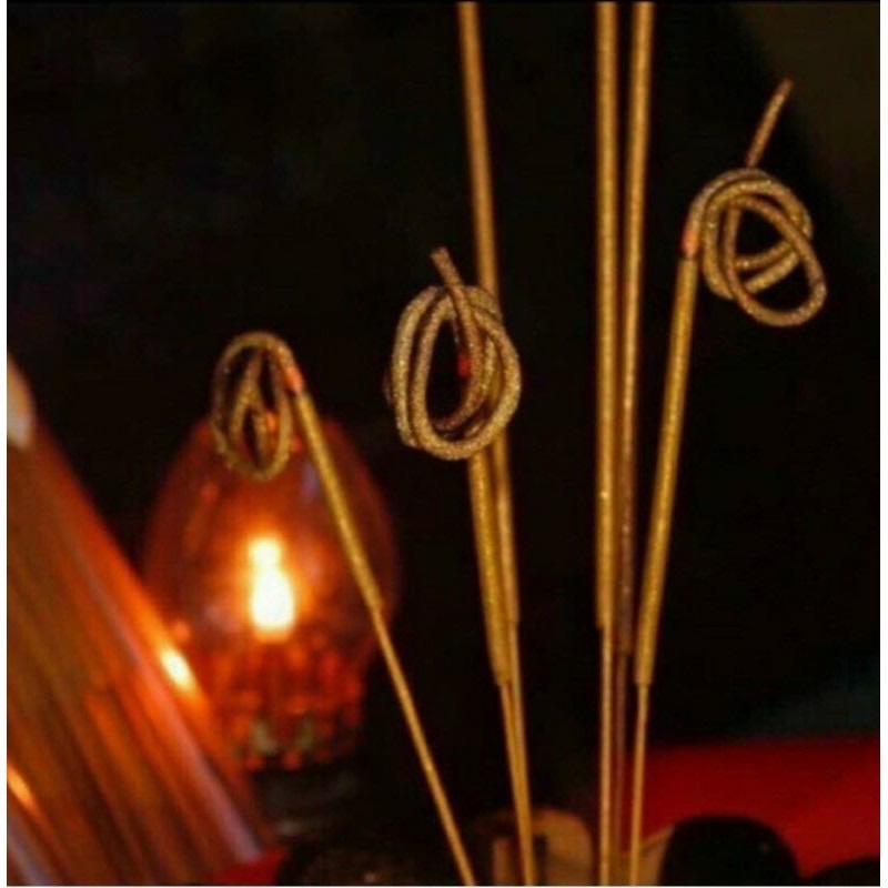 🪄 Nhang Thần Voi Tài Lộc Tại Chùa Vàng Thái Lan
