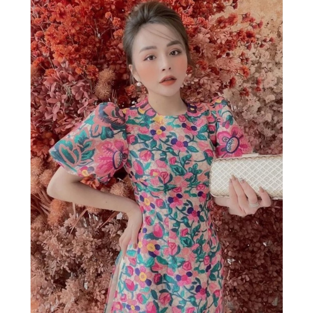 Mẫu áo dài cách tân ngũ sắc gây bão - Áo Dài Đan Linh