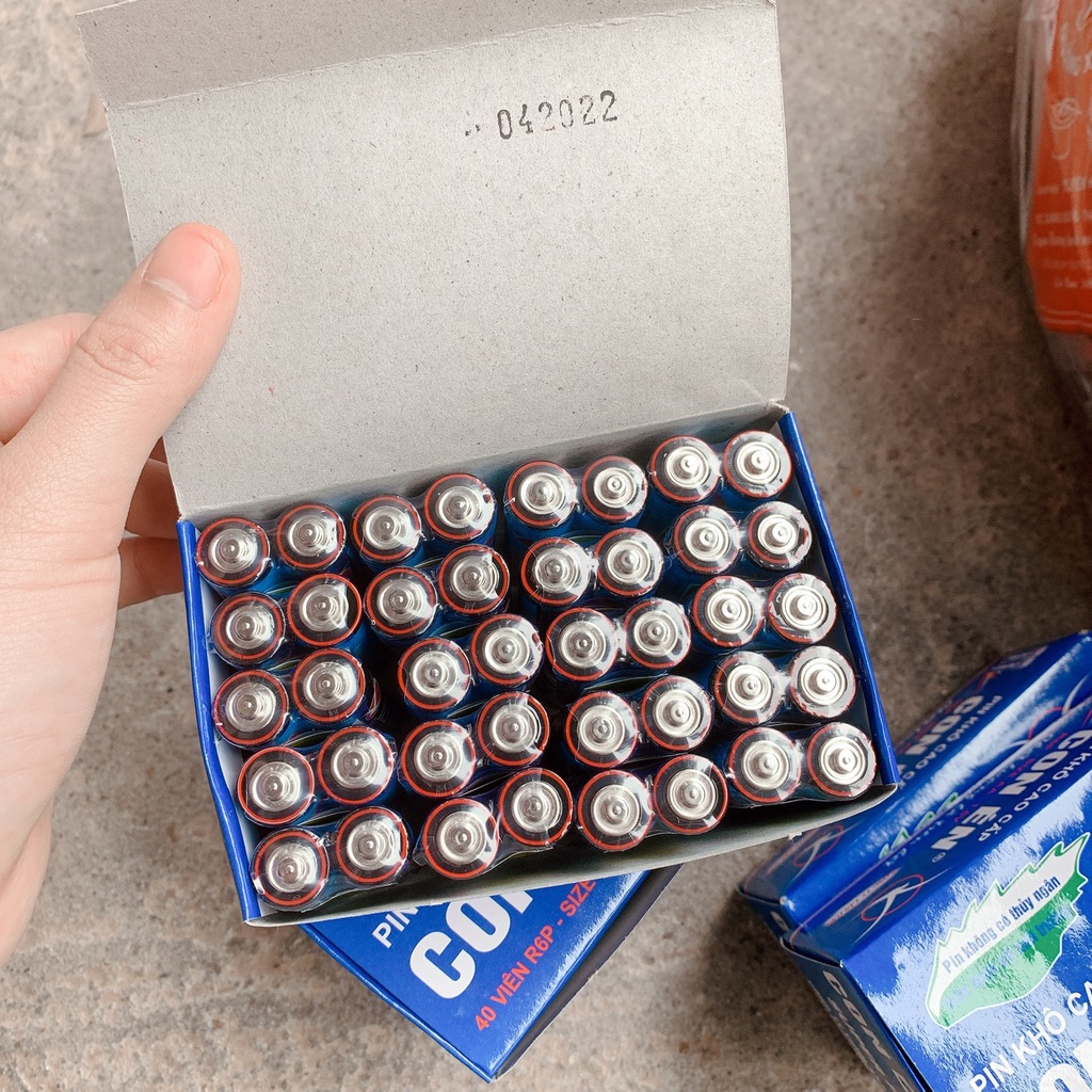 Hộp 40 quả pin tiểu AA khô cao cấp Con én