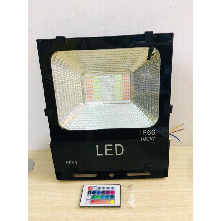 Đèn pha led đổi màu RGB chip SMD công suất 20W điều khiển từ xa giá tốt