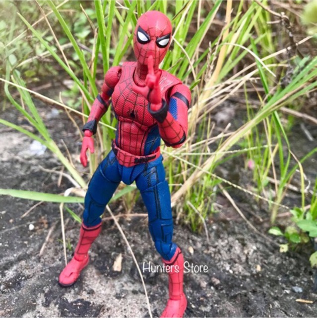 Mô hình Spider Man SHF Homecoming