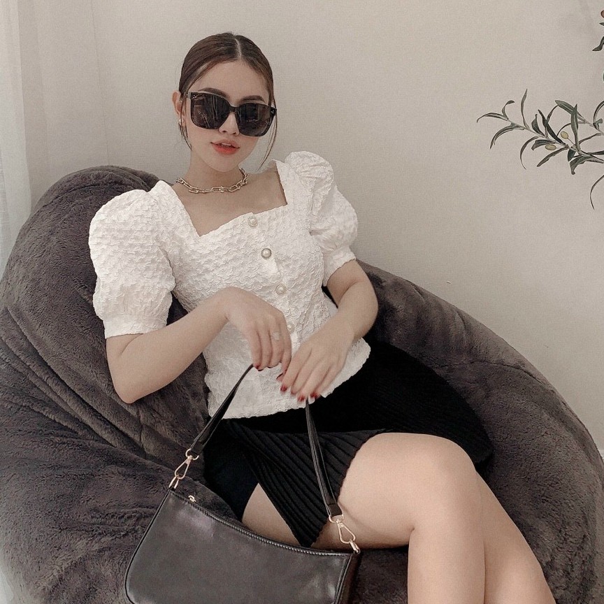 Áo cổ vuông tay phồng công sở thanh lịch