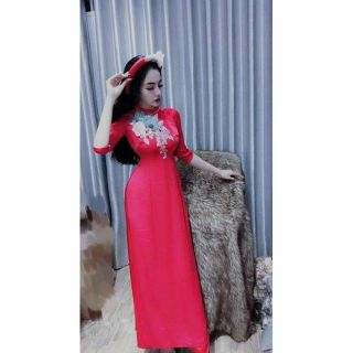 Áo dài nữ xinh xắn