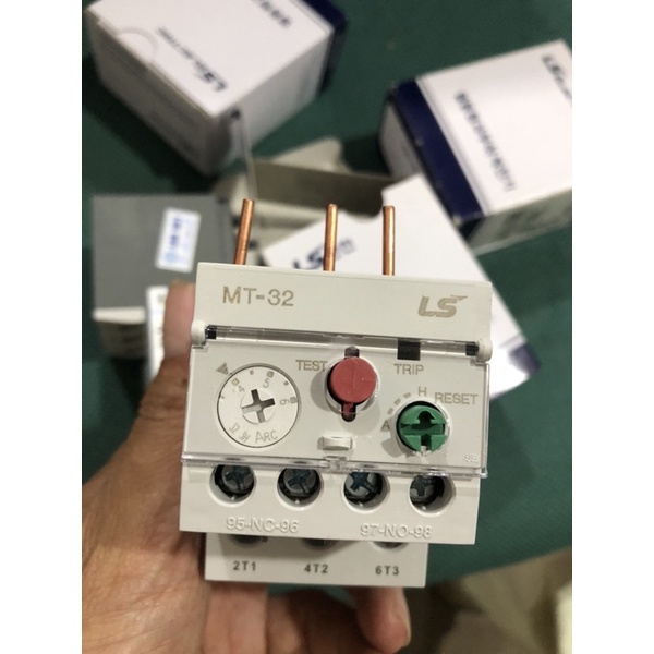 Role nhiệt LS MT32  3.3(2.5-4)A.  5(4-6)A.  6.5(5-8)A  [ Hàng chính hãng ]