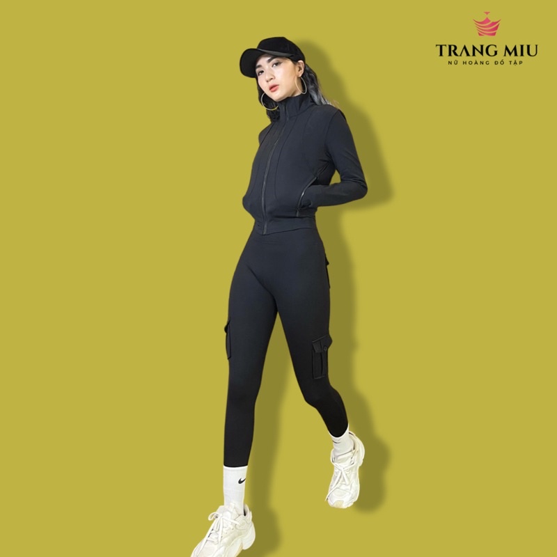 ÁO KHOÁC THỂ THAO TÚI KHOÁ DÁNG VỪA