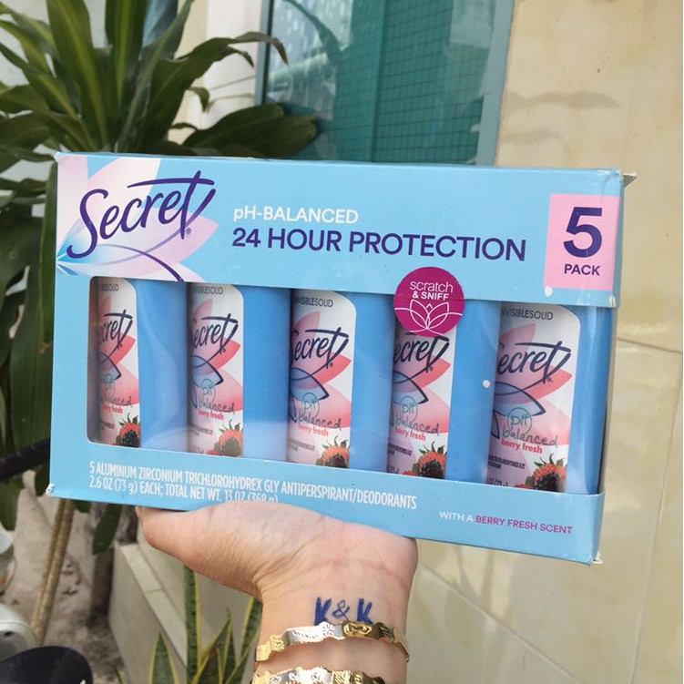 Lăn khử mùi sáp Secret PH Balanced Berry Fresh Invisible Solid 73g, lăn dạng sáp dành cho nữ