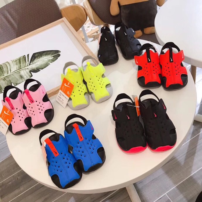 160 * Hàng Có Sẵn * Xăng đan N ike Đi Biển Chống Nước Cho Trẻ Em