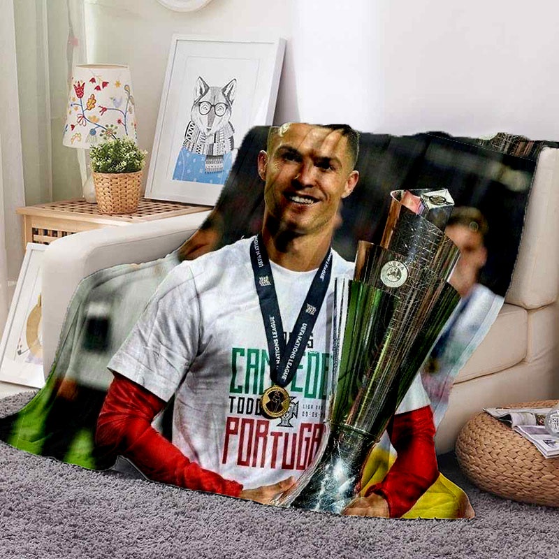 Chăn flannel Tùy Chỉnh Hình Ngôi Sao Bóng Đá Ronaldo Cho Bạn Trai