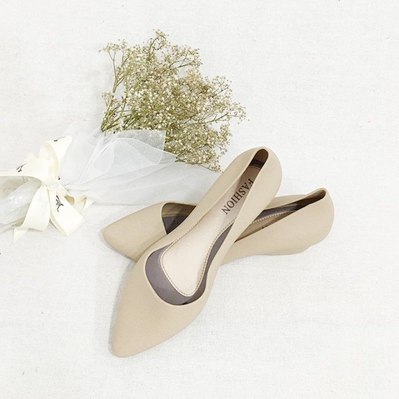 Giầy nhựa nữ đi mưa/ giầy nữ đẹp / giầy nữ giá rẻ/ giầy đi mưa/ dép nữ đẹp/ giầy công sở/giầy nhựa nữ /giầy nữ trẻ trung | BigBuy360 - bigbuy360.vn