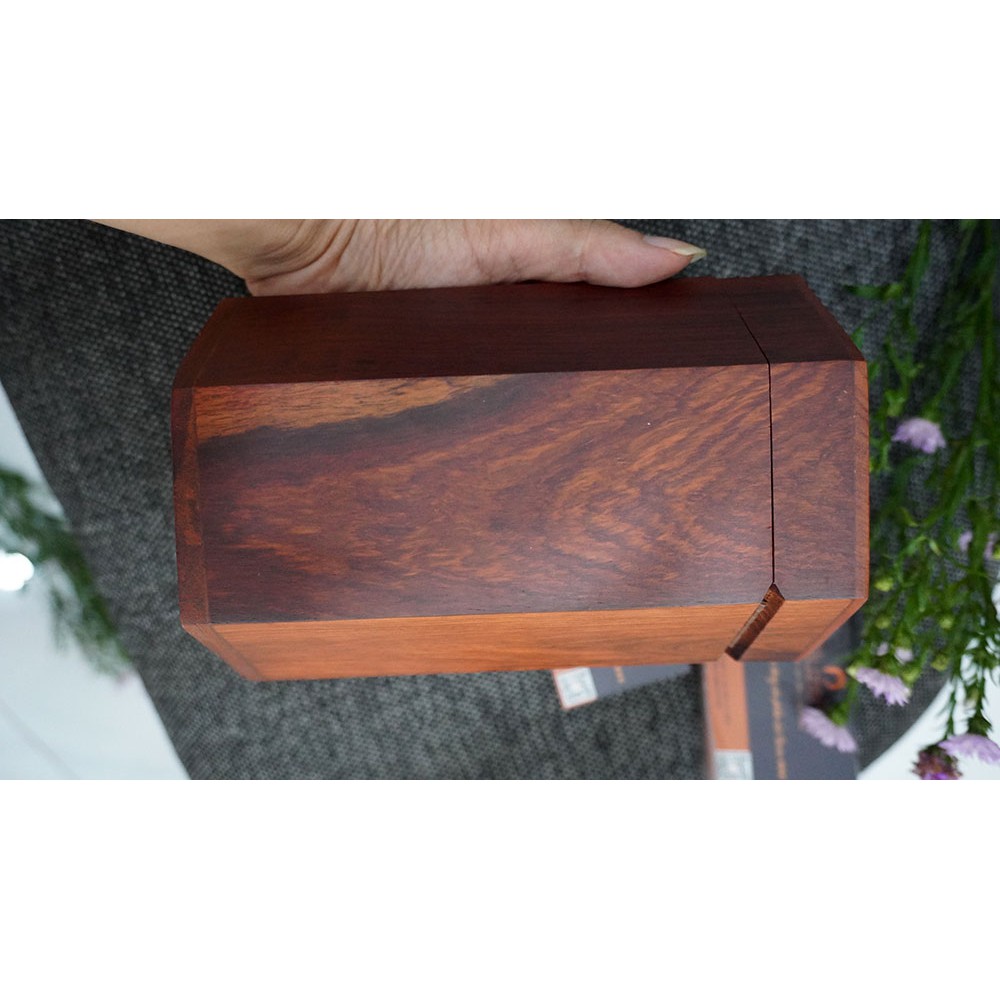 Hộp đựng trà đựng chè bằng gỗ hương cao cấp khắc CÁNH BUỒM mang tài lộc cho gia chủ