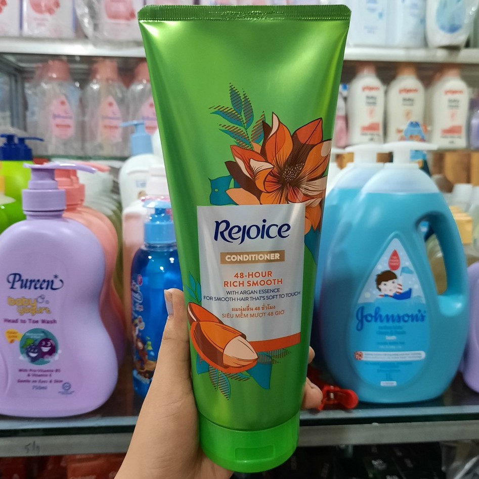 Dầu xả siêu mềm mượt Rejoice 320ml