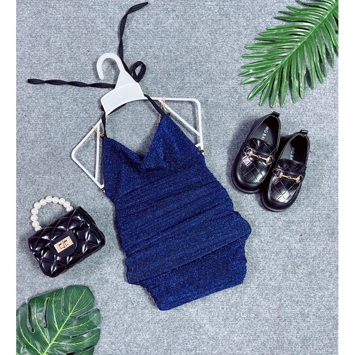 Đầm Body Nhũ Kim Tuyến Sang Trọng Hở Lưnh Xích Chéo Cho Bé