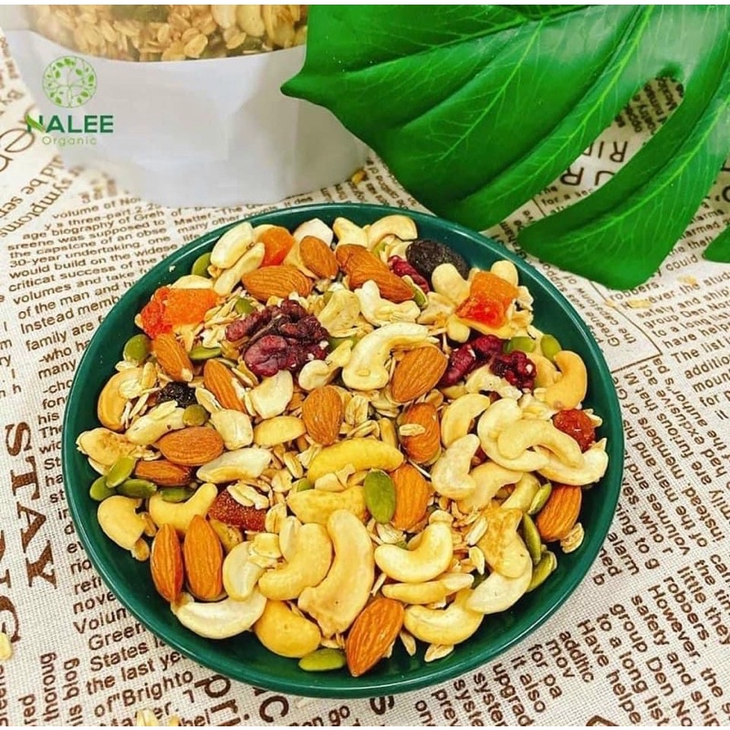 Ngũ cốc ăn kiêng Nalee Granola ăn liền chính hãng