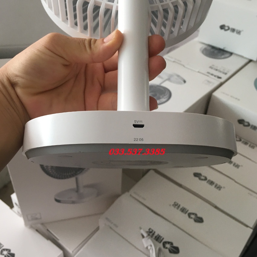 Quạt sạc điện, quạt tích điện có đèn led KM - F 0326